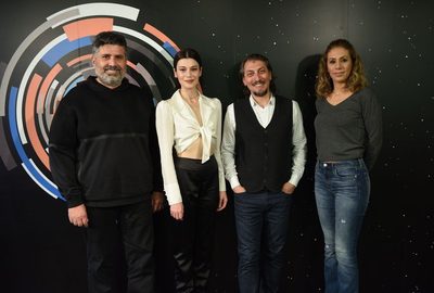 Capa da miniss&eacute;rie Ask Tesadufleri Sever